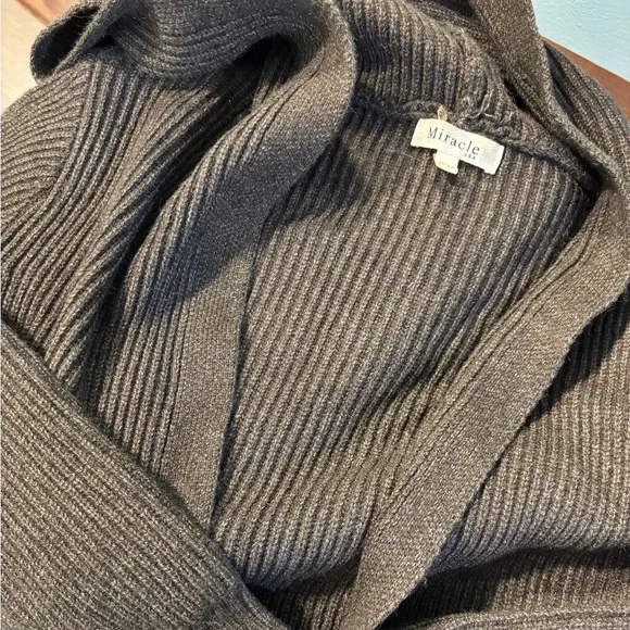 Long cardigan - Picture 3 of 4